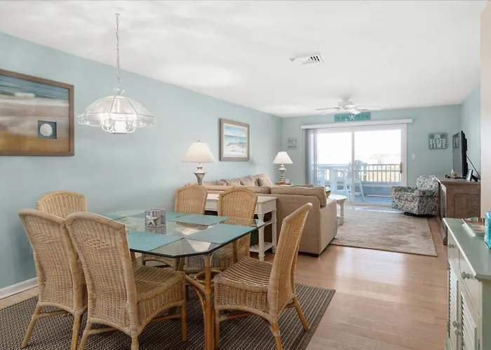 Holiday home Beautiful 3 Bedroom With Bay Views, Indoor And Outdoor Pools! *