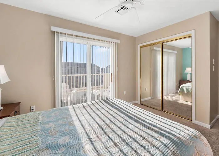 Holiday home Beautiful 3 Bedroom With Bay Views, Indoor And Outdoor Pools! *