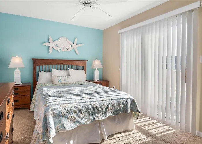Beautiful 3 Bedroom With Bay Views, Indoor And Outdoor Pools! Holiday home *