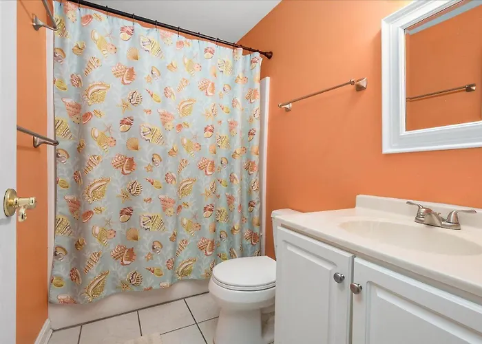 Holiday home Beautiful 3 Bedroom With Bay Views, Indoor And Outdoor Pools! *