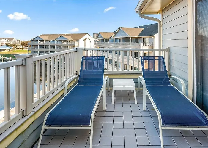 Beautiful 3 Bedroom With Bay Views, Indoor And Outdoor Pools! Ocean City