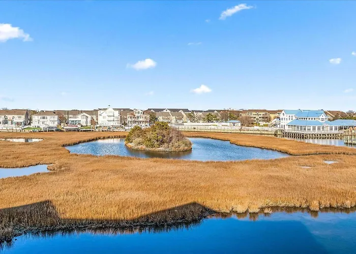 Holiday home Beautiful 3 Bedroom With Bay Views, Indoor And Outdoor Pools! Ocean City
