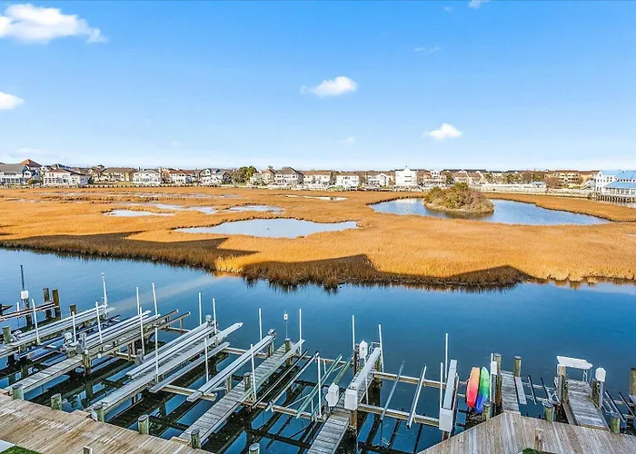 Beautiful 3 Bedroom With Bay Views, Indoor And Outdoor Pools! Ocean City