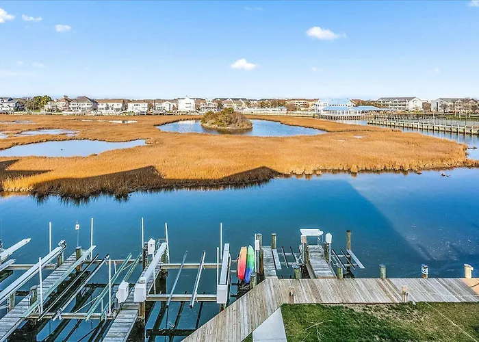 Beautiful 3 Bedroom With Bay Views, Indoor And Outdoor Pools! Ocean City